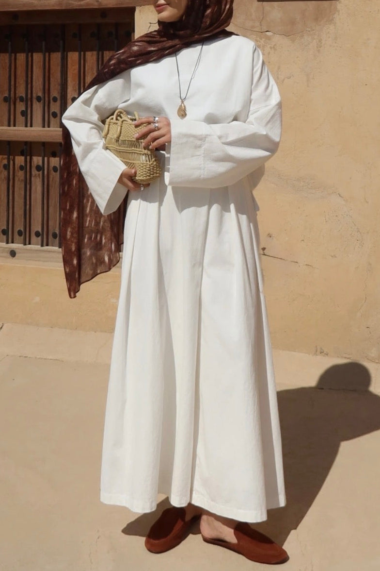 Relaxed Pleated Set